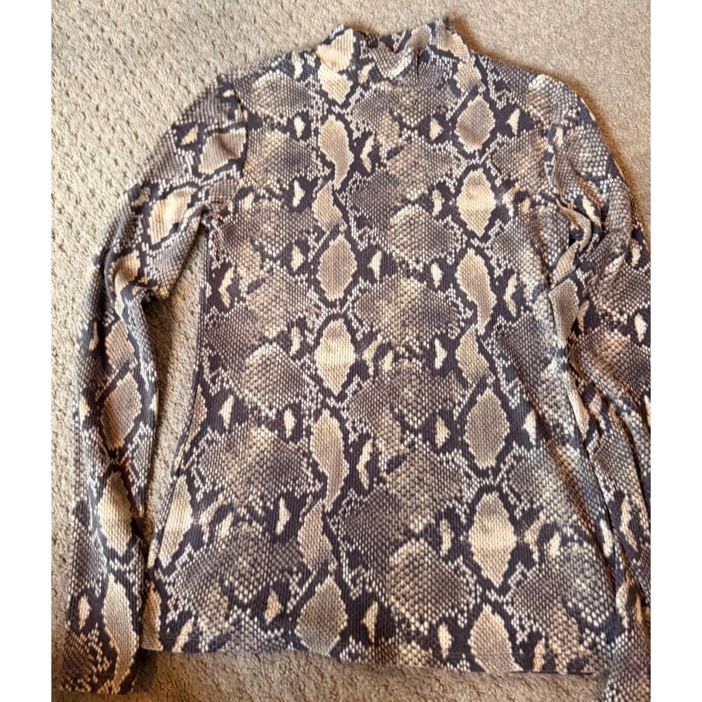 No Boundaries Ribbed Mock Neck Turtleneck Long Sleeve Top Size M (7-9) Snakeskin